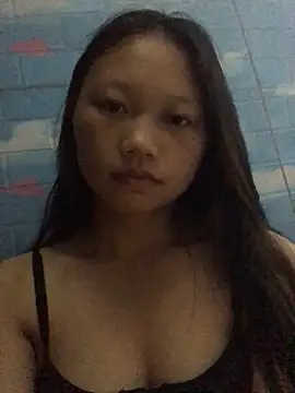 Snapshot of khatvong chatting on 10/04/25, 03:35 khatvong online show from 10/04/25, 03:35