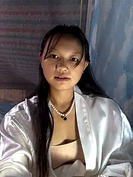 Snapshot of khatvong chatting on 10/31/25, 02:24 khatvong online show from 10/31/25, 02:24