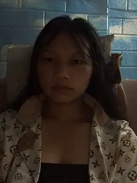 Snapshot of khatvong chatting on 10/02/25, 07:28 khatvong online show from 10/02/25, 07:28