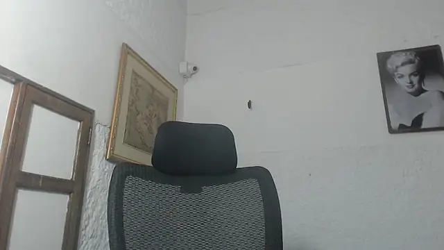 venus lov9 online show from 10/28/25, 10:36