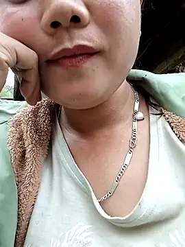 Snapshot of Samyy_xx chatting on 02/19/26, 05:59 Samyy xx online show from 02/19/26, 05:59