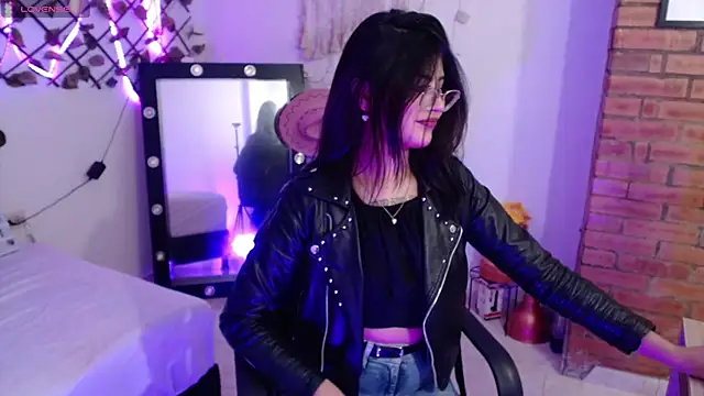 isa bunny18 online show from 11/06/25, 11:20