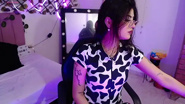 isa bunny18 online show from 11/08/25, 12:58