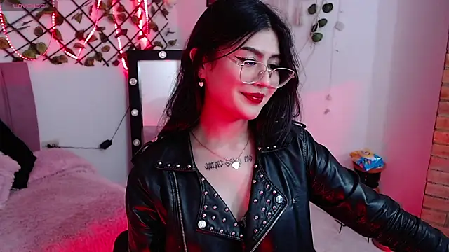 isa bunny18 online show from 10/17/25, 03:10