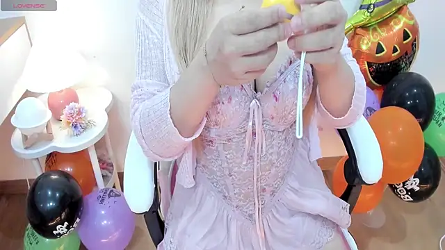  itsyumi  online show from 10/27/25, 01:45