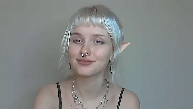 Snapshot of Paradoxy_ chatting on 10/27/25, 06:53 Paradoxy online show from 10/27/25, 06:53