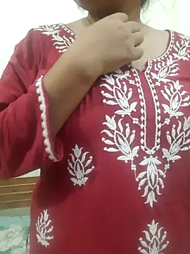 Snapshot of Minakshi_677 chatting on 10/03/25, 06:37 Minakshi 677 online show from 10/03/25, 06:37