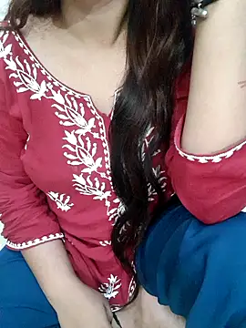 Snapshot of Minakshi_677 chatting on 10/12/25, 02:24 Minakshi 677 online show from 10/12/25, 02:24