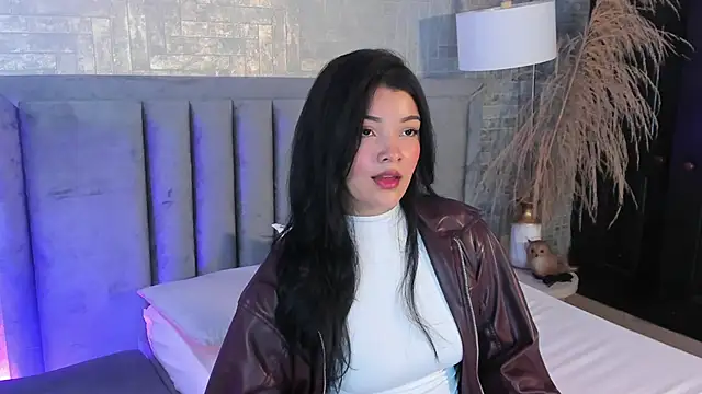 EmmaBlossom online show from 05/20/26, 12:35