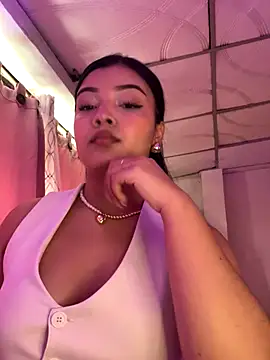 EmmaBlossom online show from 11/20/25, 06:08