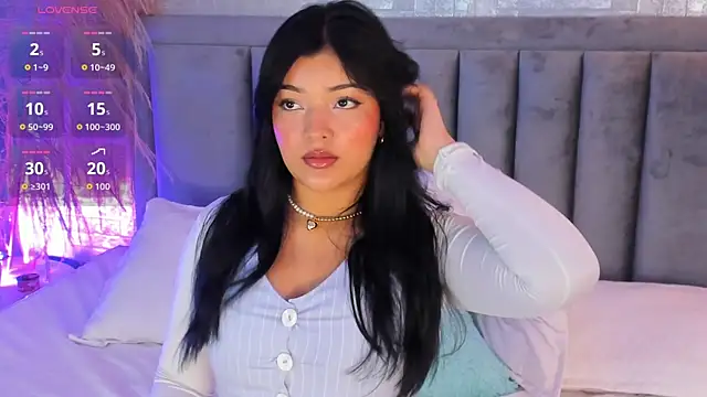 EmmaBlossom online show from 11/02/25, 03:06