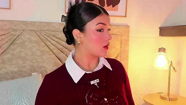 EmmaBlossom online show from 02/05/26, 12:45