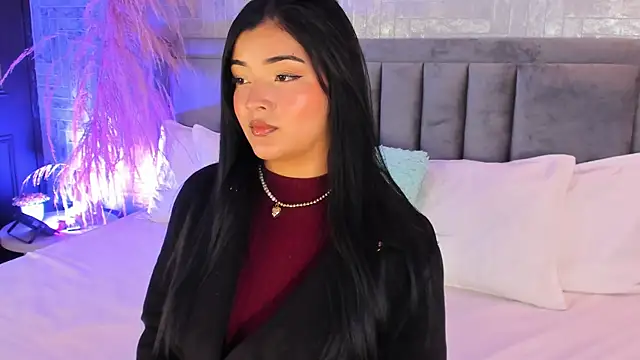 EmmaBlossom online show from 11/13/25, 07:40