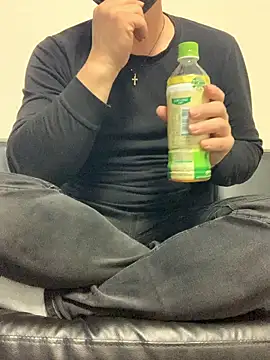 mj-story online show from 11/02/25, 07:46