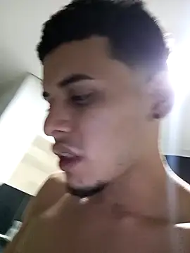 Snapshot of Pingasaboy20 chatting on 10/24/25, 02:43 Pingasaboy20 online show from 10/24/25, 02:43