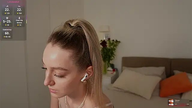 SophieBelll online show from 05/24/26, 10:37