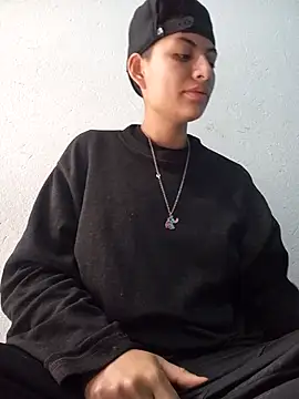 Owen tomboy online show from 10/18/25, 03:14