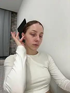 Im Regina online show from 12/14/25, 03:39