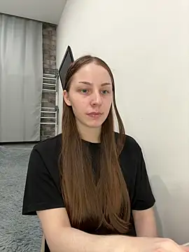 Im Regina online show from 11/24/25, 04:40