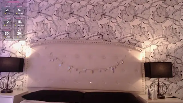 Adrianna5  online show from 11/23/25, 10:47