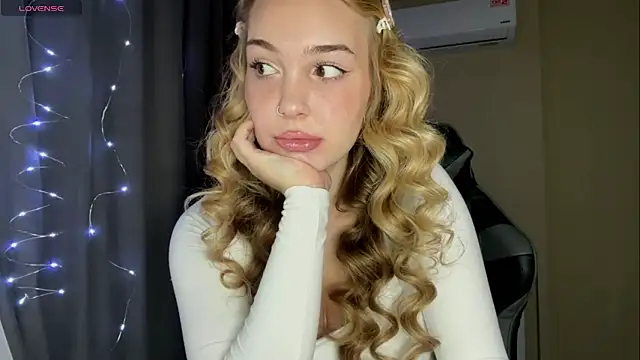 EvaCarter1 online show from 09/26/25, 09:16