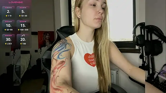 EvaCarter1 online show from 10/02/25, 10:40