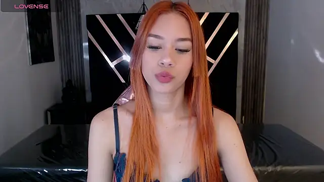 Snapshot of Sunrise_ch chatting on 12/16/25, 10:52 Sunrise ch online show from 12/16/25, 10:52