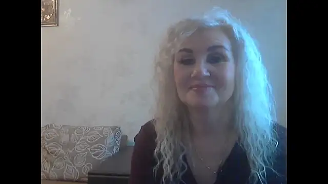 Snapshot of LadySexyBlond chatting on 05/04/26, 04:21 LadySexyBlond online show from 05/04/26, 04:21