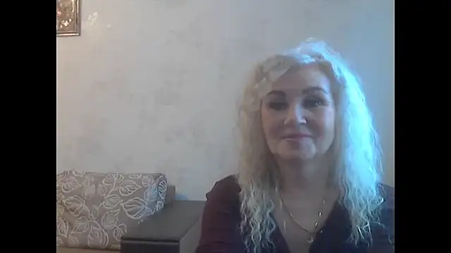 Snapshot of LadySexyBlond chatting on 05/18/26, 03:06 LadySexyBlond online show from 05/18/26, 03:06