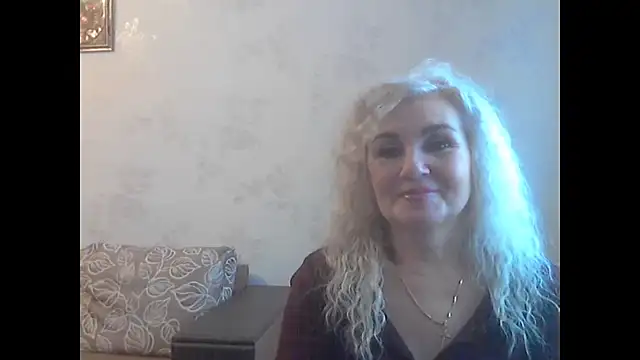 Snapshot of LadySexyBlond chatting on 05/28/26, 12:33 LadySexyBlond online show from 05/28/26, 12:33