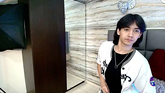 Lovers 21 online show from 11/11/25, 03:45