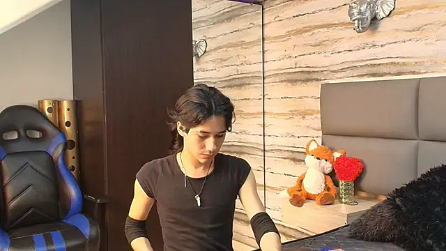 Lovers 21 online show from 02/25/26, 03:51