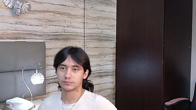 Snapshot of Lovers_21 chatting on 06/15/26, 04:01 Lovers 21 online show from 06/15/26, 04:01