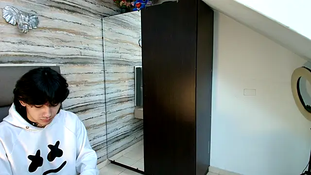 Lovers 21 online show from 11/25/25, 01:39