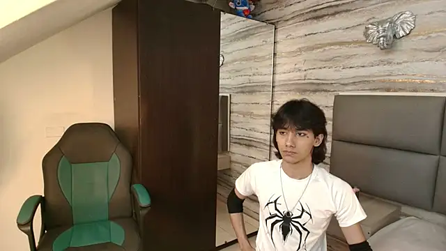 Lovers 21 online show from 11/27/25, 03:51