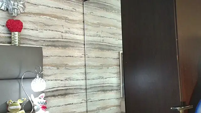 Lovers 21 online show from 04/10/26, 03:57