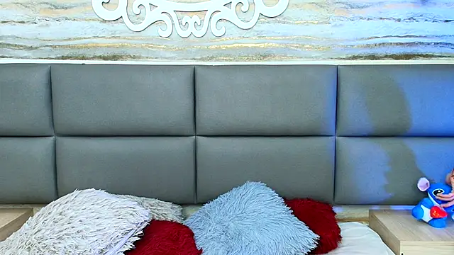 Lovers 21 online show from 10/28/25, 11:03