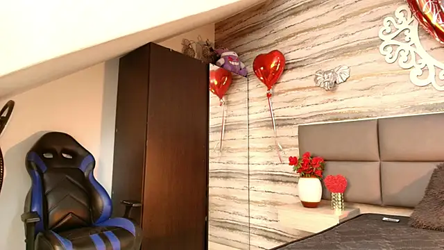 Lovers 21 online show from 02/17/26, 03:37