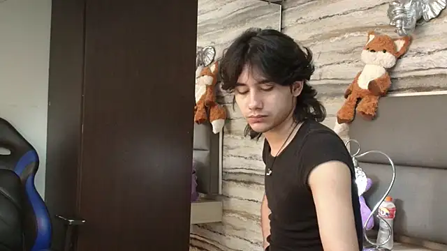 Lovers 21 online show from 04/23/26, 04:08