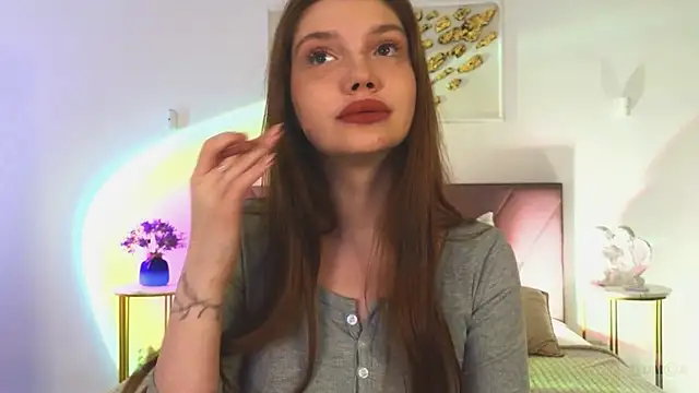 Nicole Broown  online show from 04/03/26, 09:21