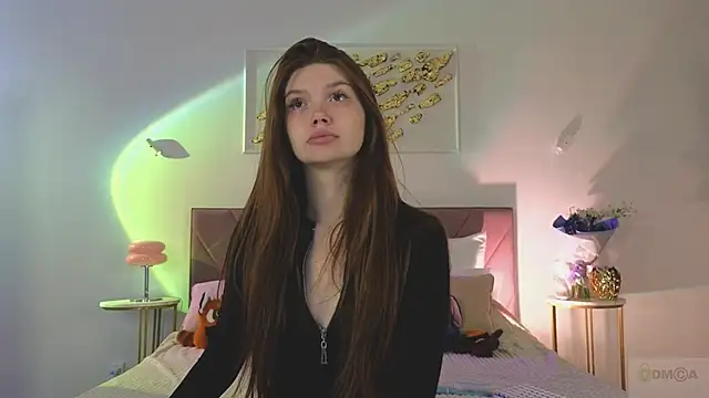 Nicole Broown  online show from 11/30/25, 09:26