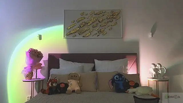 Nicole Broown  online show from 02/01/26, 09:02