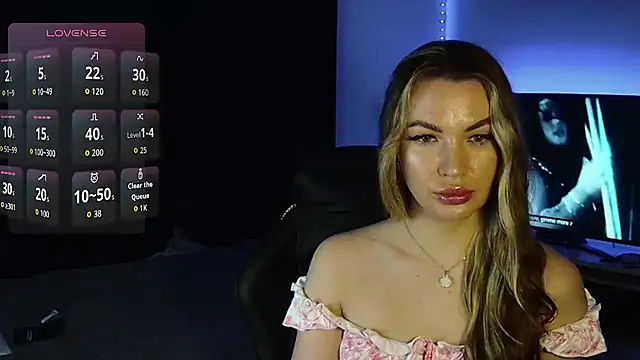 Snapshot of MissMaya__ chatting on 10/07/25, 06:20 MissMaya online show from 10/07/25, 06:20