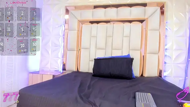 Sarah Adamss online show from 04/13/26, 12:31