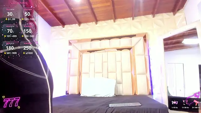 Sarah Adamss online show from 03/31/26, 11:23