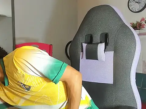 xion ez online show from 10/24/25, 07:02