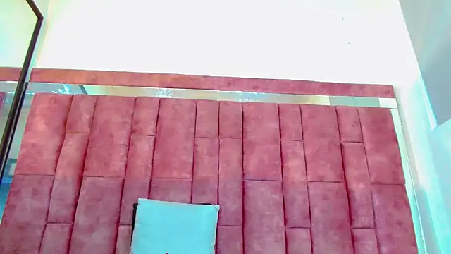 katherine x1 online show from 11/25/25, 04:13