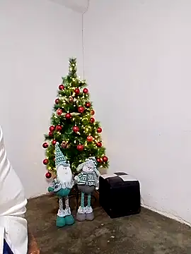 fabulousgirl online show from 12/19/25, 04:27