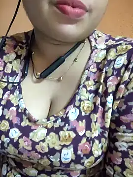 Snapshot of miss_kheyali chatting on 10/09/25, 07:14 miss kheyali online show from 10/09/25, 07:14