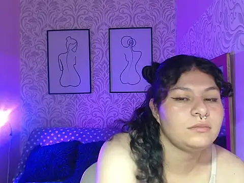 Snapshot of Fantassy_Loverss chatting on 09/26/25, 07:21 Fantassy Loverss online show from 09/26/25, 07:21